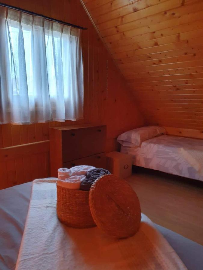 Cabana De Madera Especial Y Acogedora Cardenete Exteriér fotografie