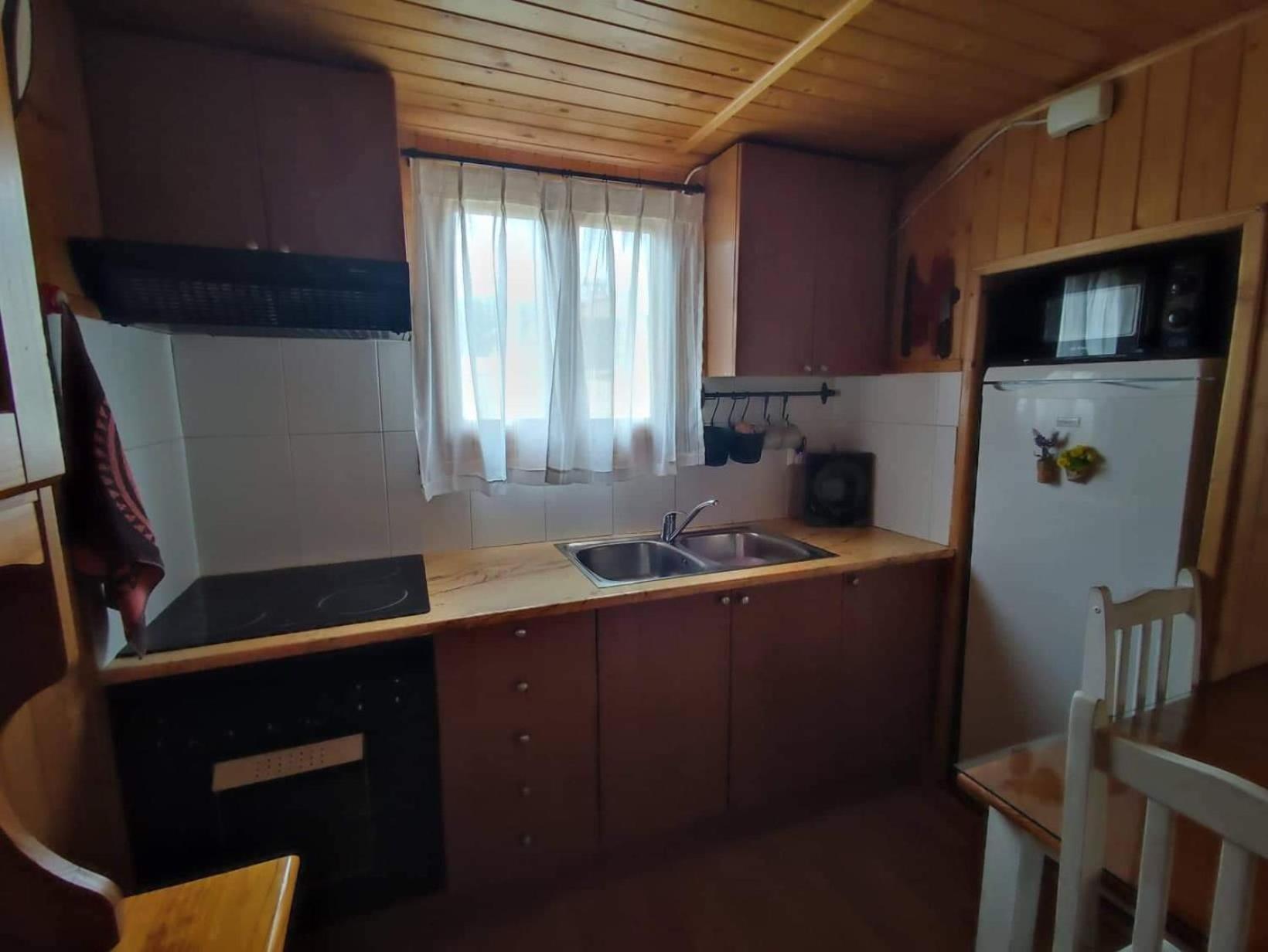 Cabana De Madera Especial Y Acogedora Cardenete Pokoj fotografie